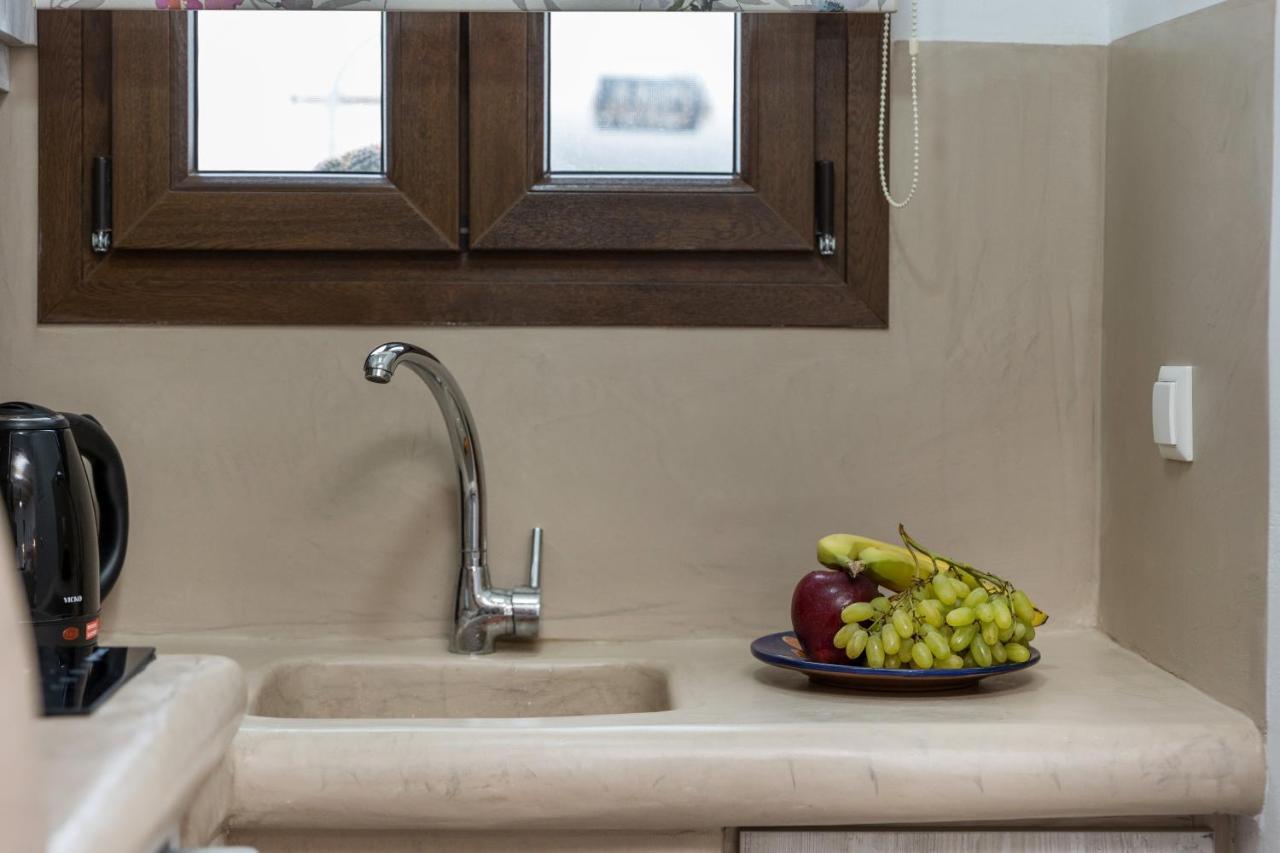 Elizabeth'S Small Apartment Naxos City Exterior photo